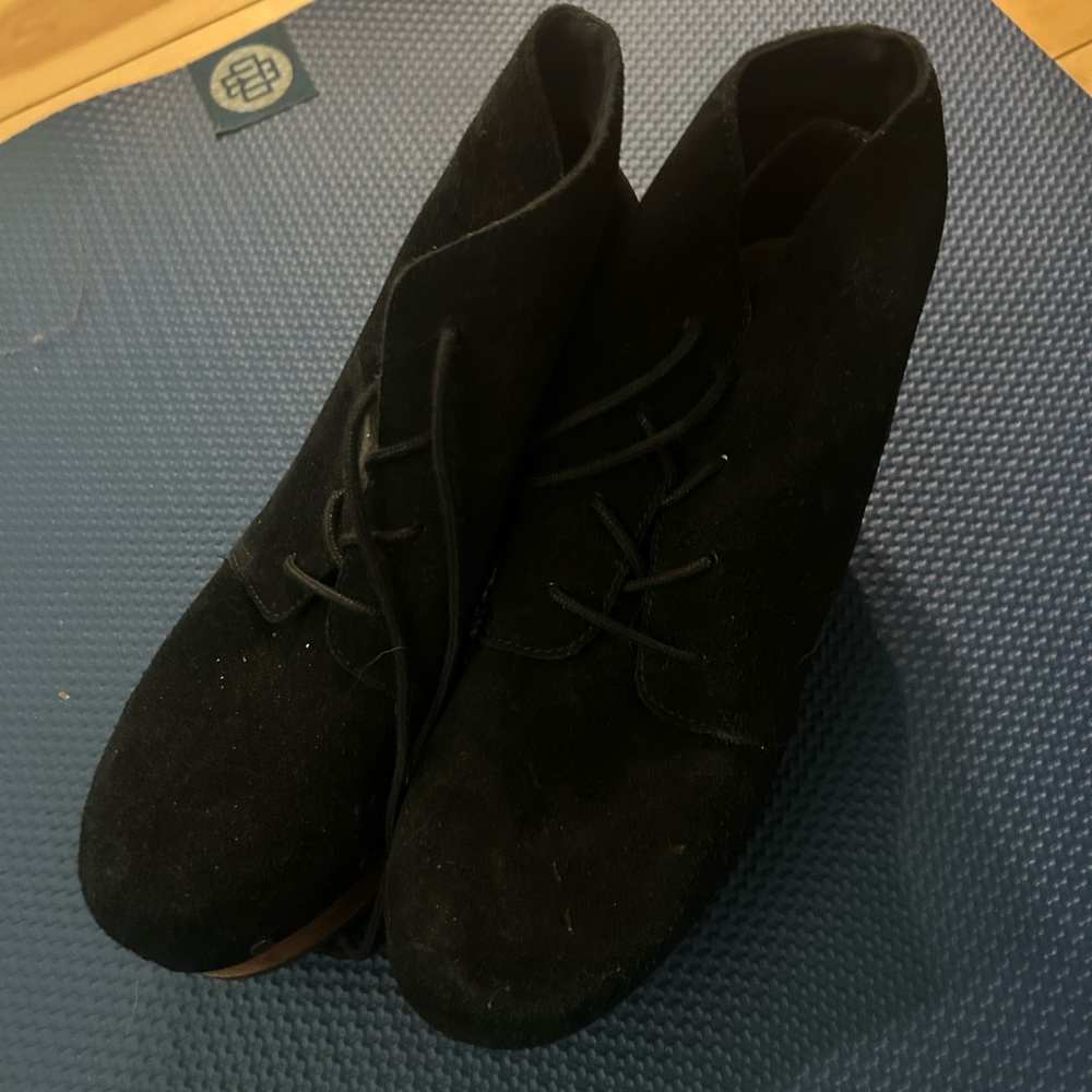 Dr. Scholl's Black Lace-Up Women's Boots - Picture 2 of 5
